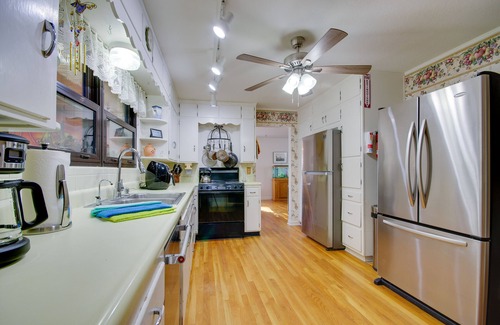 Jefferson City Casa | Charming Jefferson City Home: 2 Mi to Downtown!