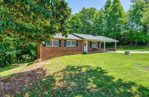 Arlington Casa | Charming Jonesville Home with Grill - Near Wineries!