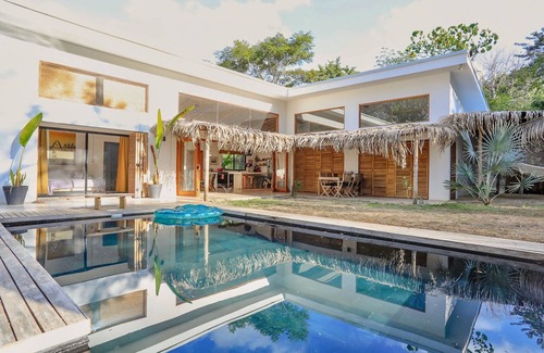Manzanillo Casa | Charming Jungle 3-bedroom house with WiFi, AC in peaceful Manzanillo