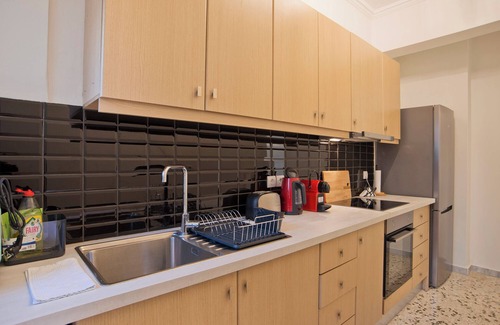 Kallithea Apartamento | Charming Kallithea Apt, fully Reno, Fully Equipped