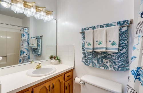 Kingsland Casa | Charming Kingsland Getaway w/ Screened Porch!