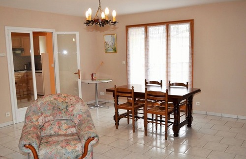 Saint-Laurent-de-Lin Cabaña | Casa rural familiar en el corazón de los Castillos del Loira con jardín privado y WIFI