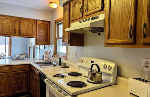 Coldwater Cabaña | Charming lake front 3-bedroom cottage in Coldwater, Michigan