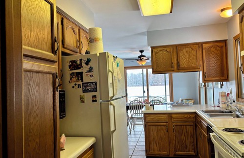 Coldwater Cabaña | Charming lake front 3-bedroom cottage in Coldwater, Michigan