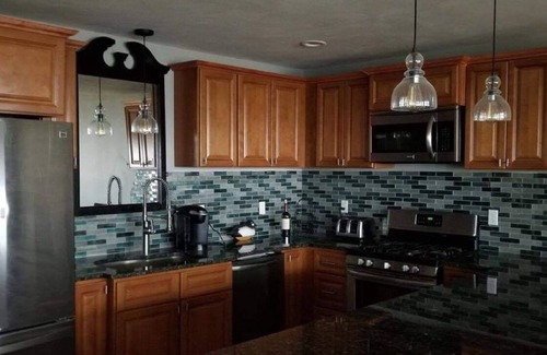 Bayberry Casa | Charming Lake front 4-bedroom 3 full bath house in lovely with WiFi, Central AC