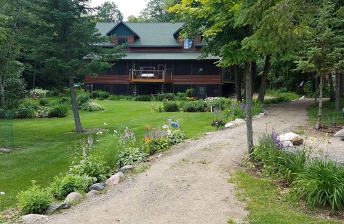 Longville Casa | Encantador Lake Lodge / Bar privado en la cadena de 5500 Acre Woman Lake, incluye pontón