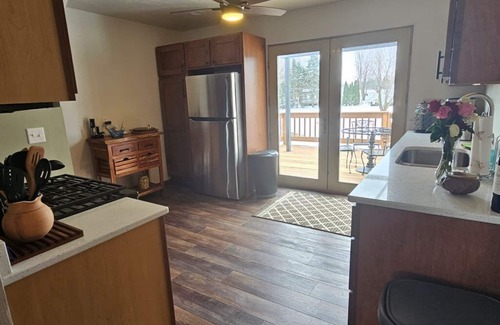 Fremont Cabaña | Charming Lake Poygan Farmhouse – Peaceful Escape for Families & Outdoor Lovers