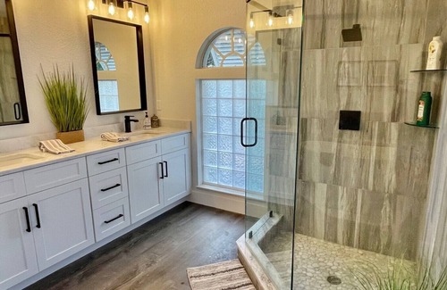 Highland Casa | Charming Lake View House on Redwater Lake with dock, gazebo, and hot tub.