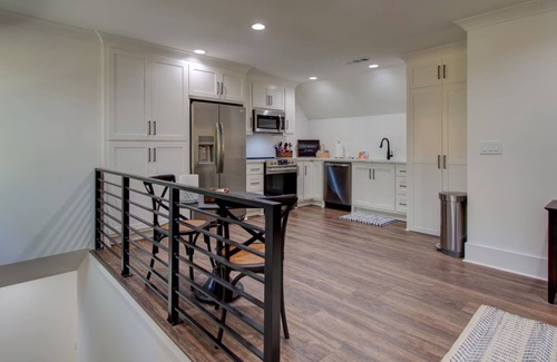 Reed Creek Apartamento | Charming Lakefront Apartment