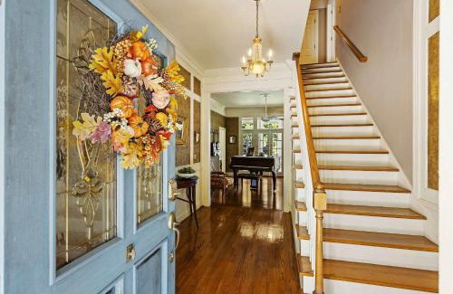 Charleston Casa | Charming Lakefront Home in Maclaura Hall