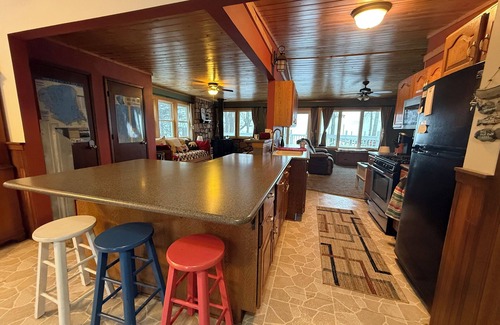 Isle Cabina | Charming lakefront retreat on Mille Lacs Lake east side with stunning sunsets.