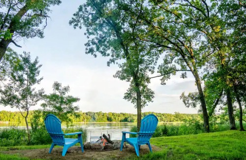 Battle Lake Casa | Charming lakefront, spacious, quiet, clean, 4-bedroom A frame house.