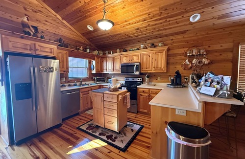 Mill Spring Cabaña | Lake Adger - Lakefront Charmin