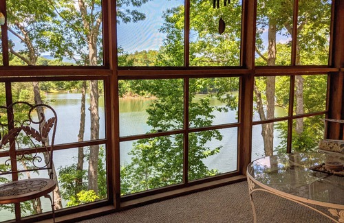 Mill Spring Cabaña | Lake Adger - Lakefront Charmin