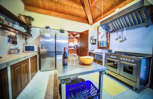 Ranciano Villa | Villa grande con Encanto, ideales grandes familias, A / C y Piscina Climatizada