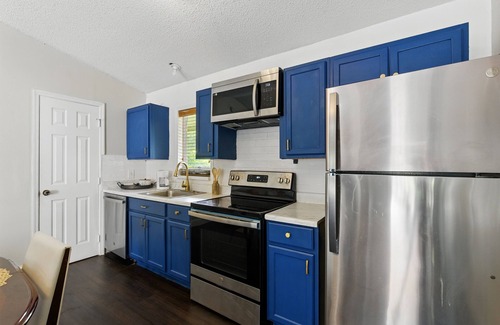 Hunt Club Cabaña | Charming Large 1-bedroom cottage with AC, WiFi in serene Loxahatchee