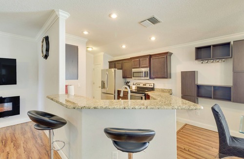 Leesburg Casa | Charming Leesburg Getaway w/ Screened Porch!