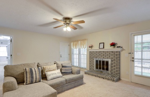 Lithia Springs Casa | Charming Lithia Springs Home: 16 Mi to Atlanta!