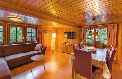 Burglauenen Chalet De Esquí | Charming Little Chalet for 6 People & Free Ski Lockers