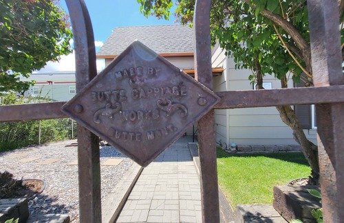 Butte Casa | Charming little uptown house