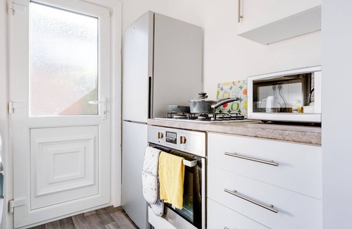 Bootle Casa | Charming Liverpool Retreat:10Min Drive to Aintree & Anfield, Great for families!