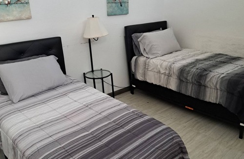 Hunt Club Cabina | Charming lodge with WiFi and AC in tranquil The Acreage