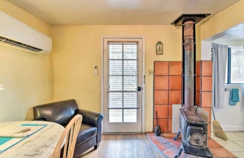 San Cristobal Casa | Charming Log Cabin Rental on Eco-Farm near Taos Ski Valley