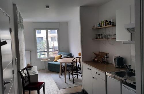 Les Puces de Saint-Ouen Apartamento | Charming love cocoon of 34 m