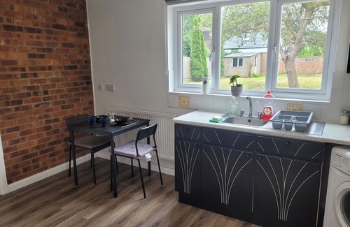 Luton Apartamento | Charming Luton Apartment Retreat