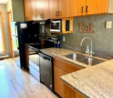 Lutsen Casa | Charming Lutsen Mountain Townhome with Pool Access