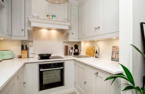 Islington Apartamento | Charming Luxe 1-Bed by Highbury Fields & Tube| Pass the Keys