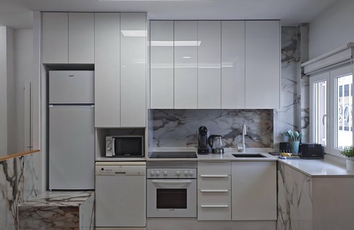 Ciudad Lineal Apartamento | Charming Madrid Las Ventas - 4 bedrooms