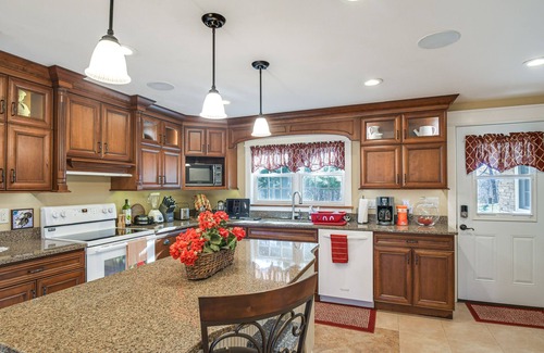 Manchester Casa | Charming Manchester Retreat w/ Patio & Fireplace!