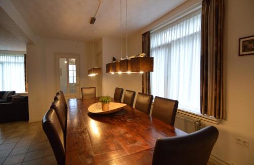 Municipality of Valkenswaard Casa | Charming Mansion with Bikes
