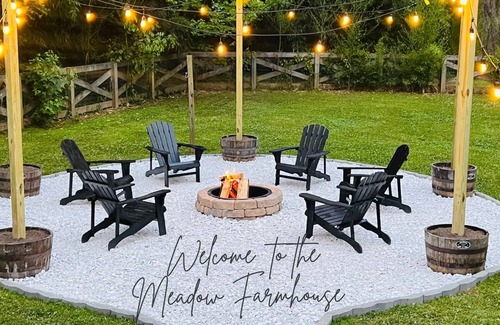Alpharetta Casa | Charming Meadow Farmhouse on 1+ acre with Hot Tub, walk to Downtown, Renovated