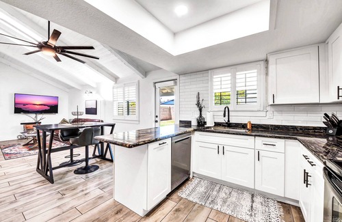 Mesa Casa | Charming Mesa Retreat on quiet Cul-De-Sac with Pool & Pet Friendly
