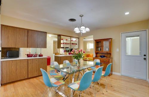 Lakeland Casa | Charming Mid-Century House - Just Steps to Lake!