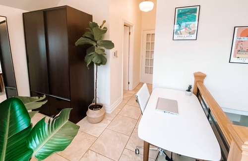 Palmerston Casa | Charming Mini-home with great outdoor space in the heart of Downtown Toronto