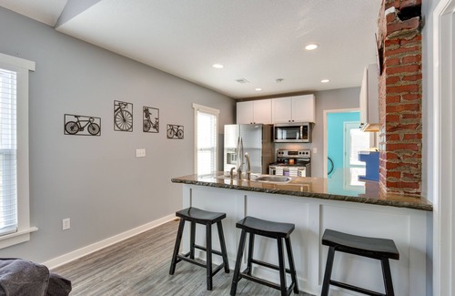 Pleasant Hill Casa | Charming Missouri Home < 1 Mi to Katy Trail!
