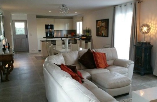 Carnoux-en-Provence Villa | Encantadora villa moderna con aire acondicionado para 5 personas.