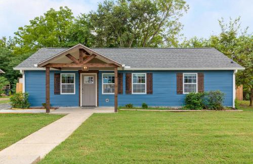 Inglewood Casa | Charming Modern 3-Bedroom Home in East Nashville!