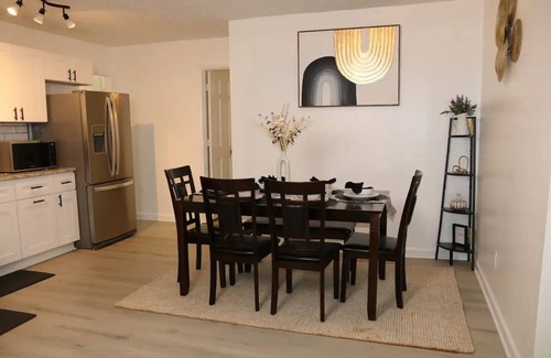 Buford Casa | -> Charming Modern Guest House Near Lake Lanier.