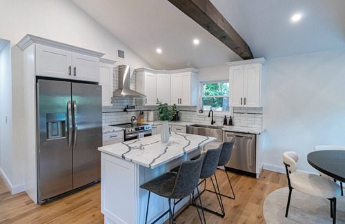 Westhampton Casa | Charming Modern home in Westhampton