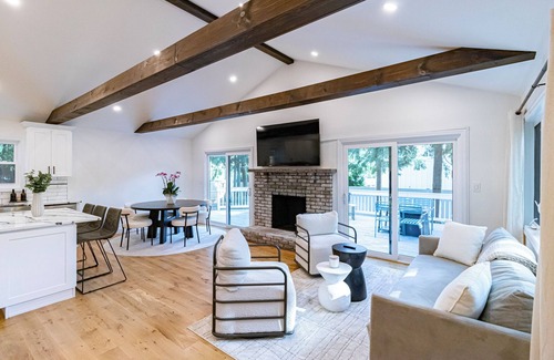 Westhampton Casa | Charming Modern home in Westhampton