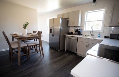 Monroe Casa | Charming Modern Home with Koi Pond & Spacious Backyard – Sleeps 6