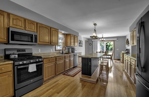 Ellicottville Casa | Charming Modern Victorian in the Village of EVL