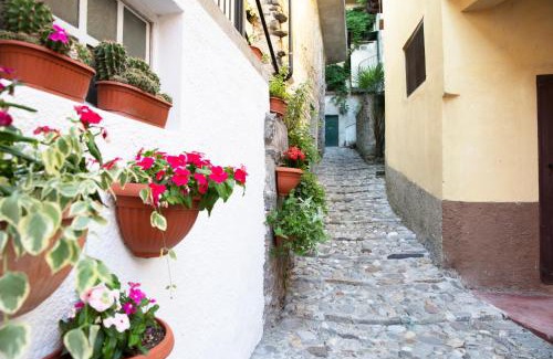 Colmegna Apartamento | CHARMING MOMENT di Villa Porta - Borgo Antico