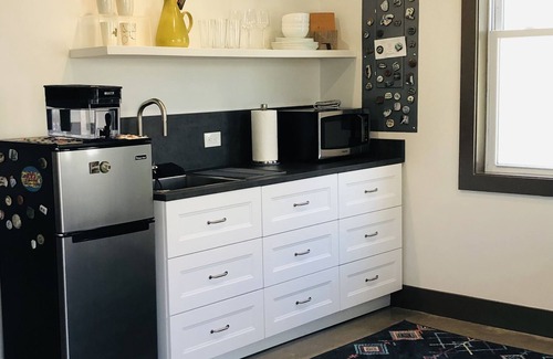 Huston - Courtland Apartamento | Charming Montford FIVE ★ — Comfortable & Quiet — WALK Downtown