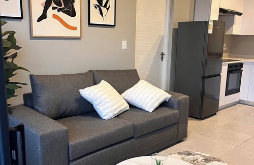 Mykonos Apartamento | Charming Morden stylish 2-bedroom apartment with WiFi in lovely Langebaan
