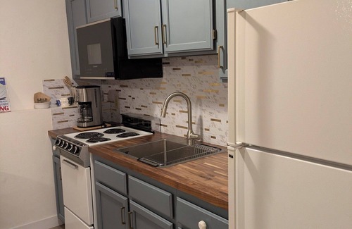 South Snyderville Basin Apartamento | Charming mother in-law apartment in Park City with private entrance.